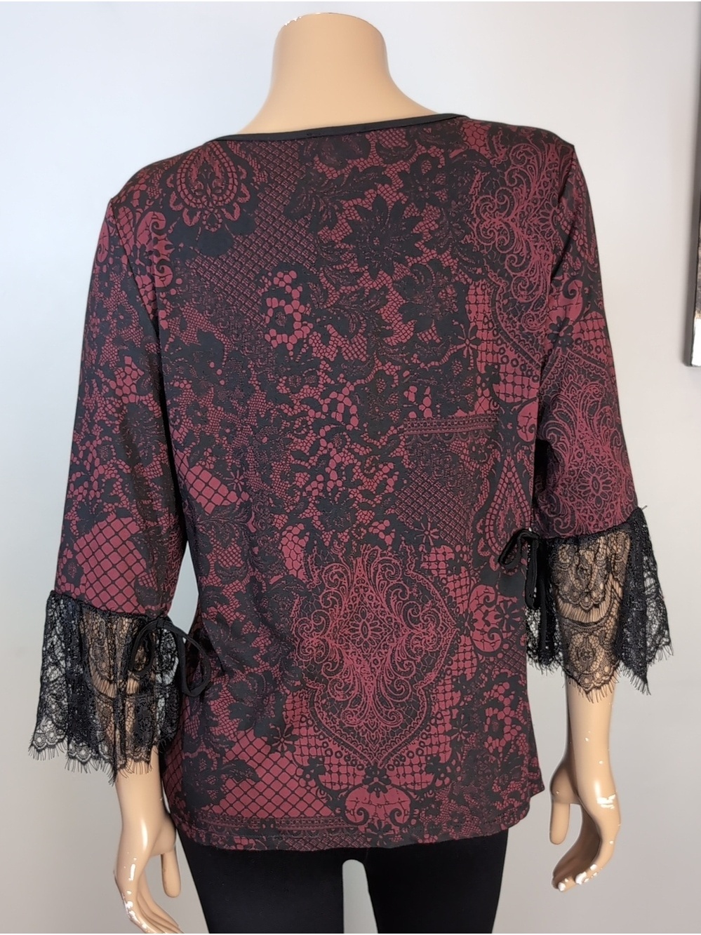 Laura Gothic Lace Blouse Womens Size XL Red Black Vamp Romantic Moody Floral - Picture 5 of 10